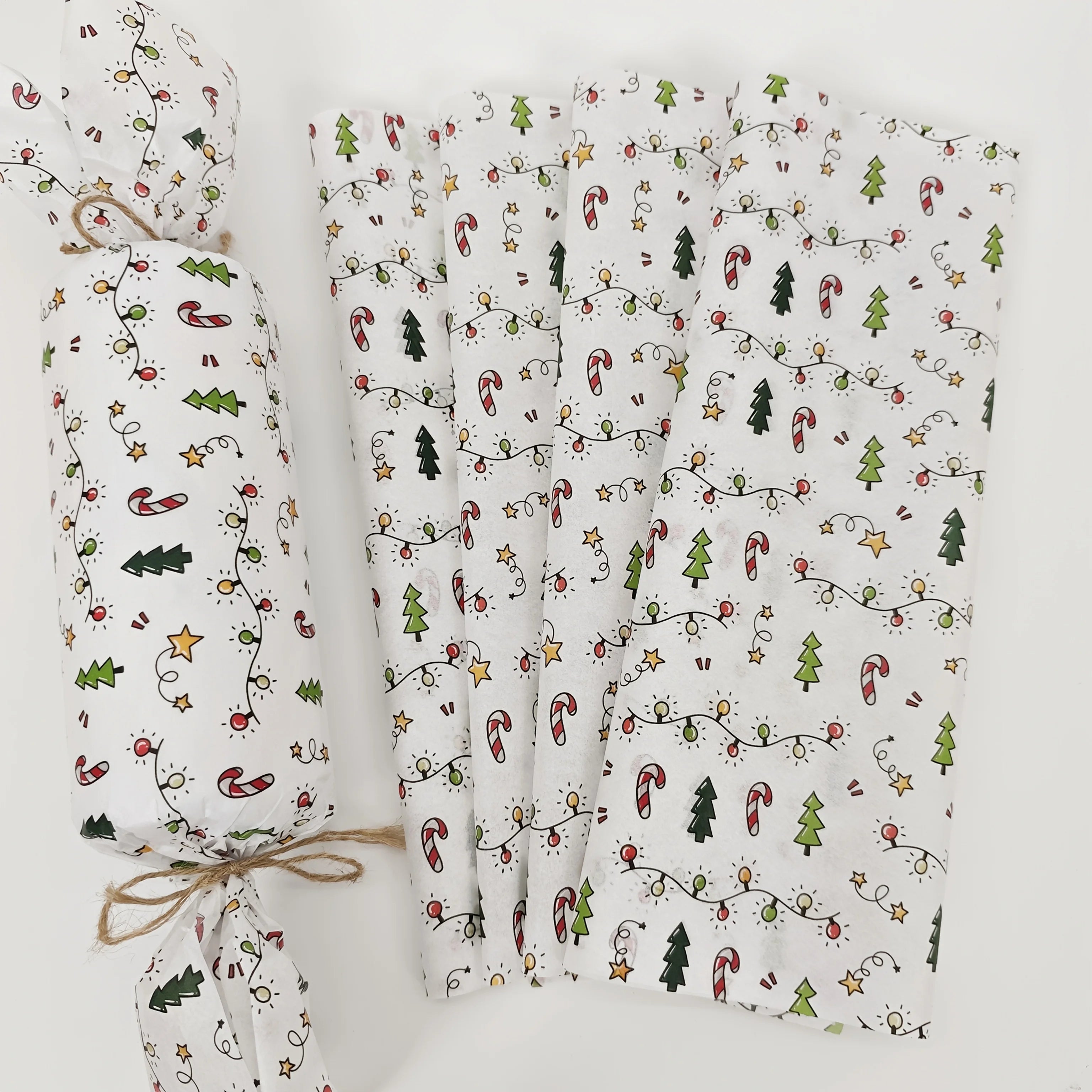 10/20 Sheets of Christmas Lantern Pattern Tissue Paper, 20*14inch Gift Wrapping Paper, Suitable for Christmas, Winter, Thanksgiving, Birthday Gift Wrapping, Bouquet Filling and Party Gift Wrapping, Best for Christmas, Perfect Econic Blanks